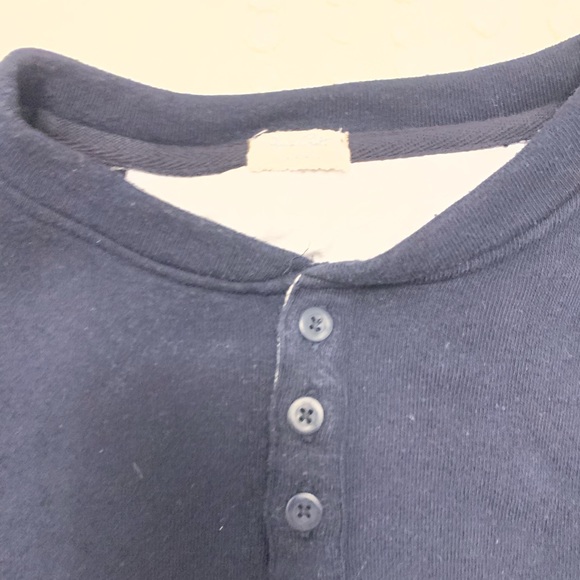 Brandy Melville John Galt Sweater - Picture 4 of 5